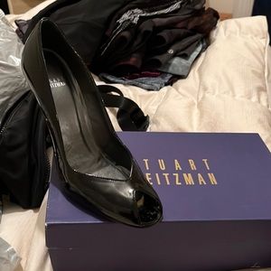 Stuart Weitzman black patent leather peep toe 4” pumps. NARROW WIDTH.